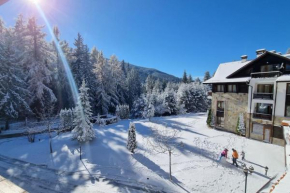 BH & Semiramida Ski Apartment